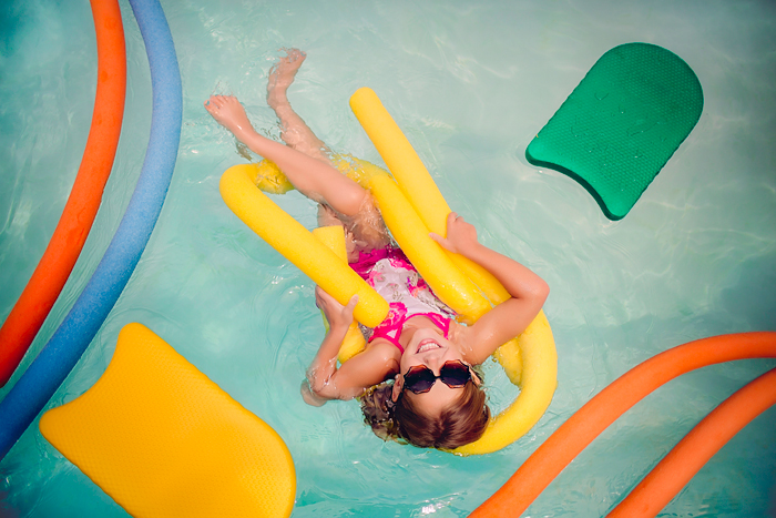 TracySweeney_ElanStudio_girl_on_pool_float_6