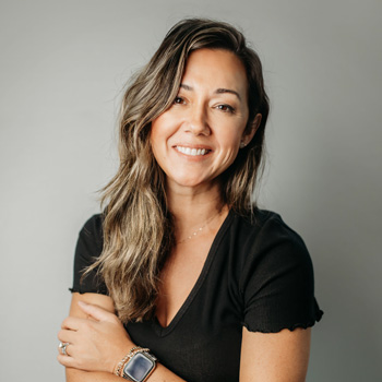 Erika Holifield, NAPCP photography mentor for social media marketing, brand messaging, reels creation, and lead generation